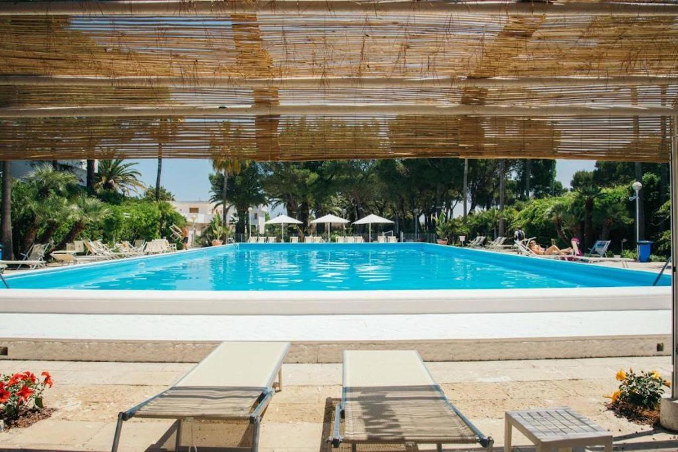 ג'ובינאצו Blu Sun Apartment In Complesso Riva Del Sole מראה חיצוני תמונה