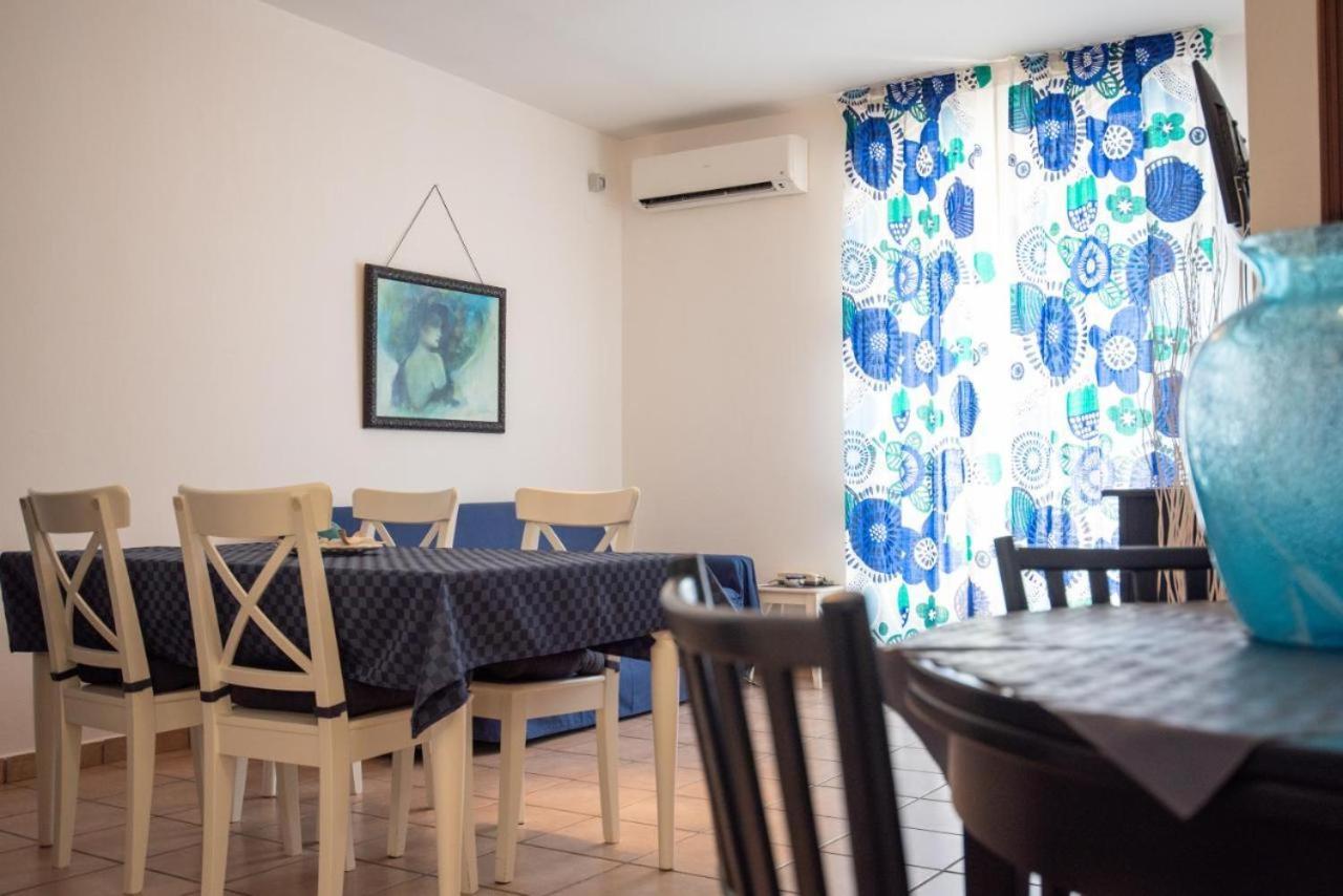 ג'ובינאצו Blu Sun Apartment In Complesso Riva Del Sole מראה חיצוני תמונה